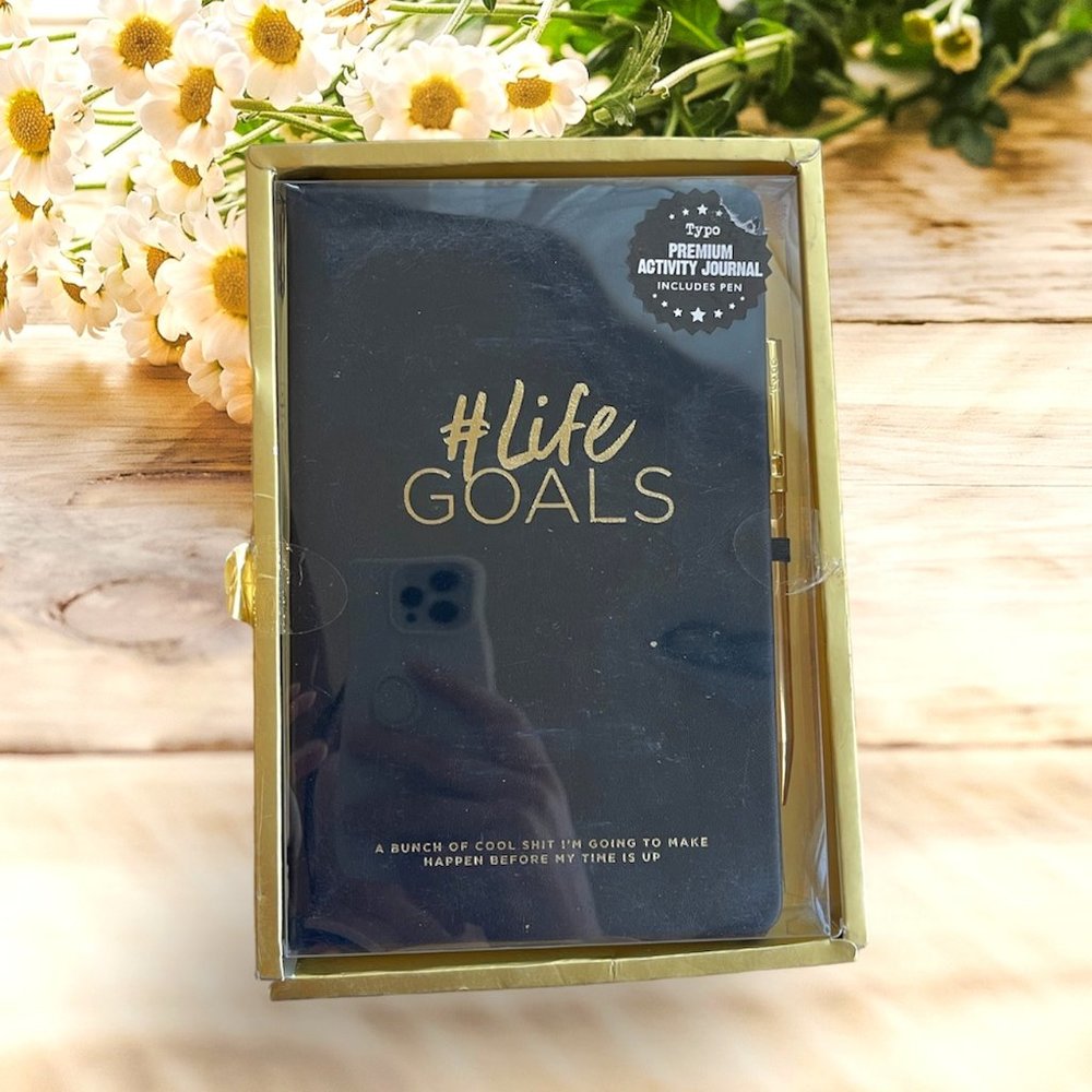 Typo Premium #LifeGoals Activity Journal + Pen